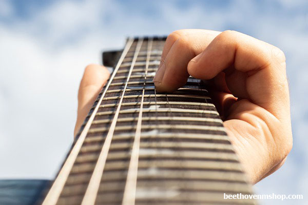 تعداد فرت های گیتار - موسیقی بتهوون